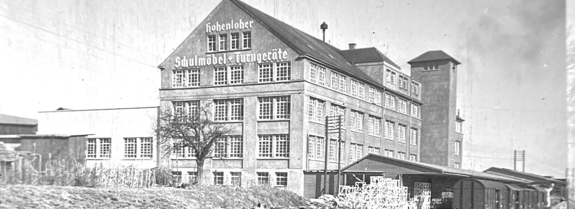 Bild: Hohenloher Schulmöbel und Turngeräte Fabrik