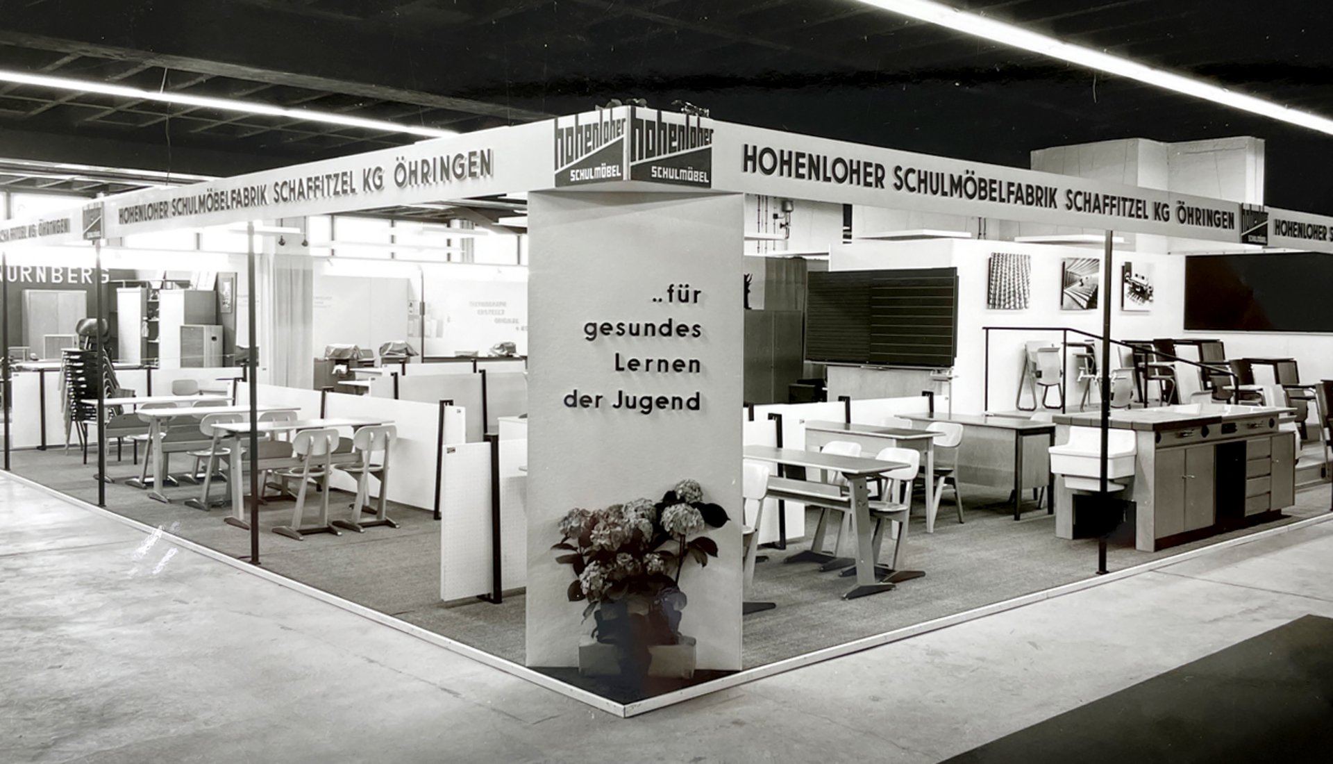 Bild: 1979 | Umfirmierung in Hohenloher Spezialmöbelwerk Schaffitzel GmbH + Co. KG 